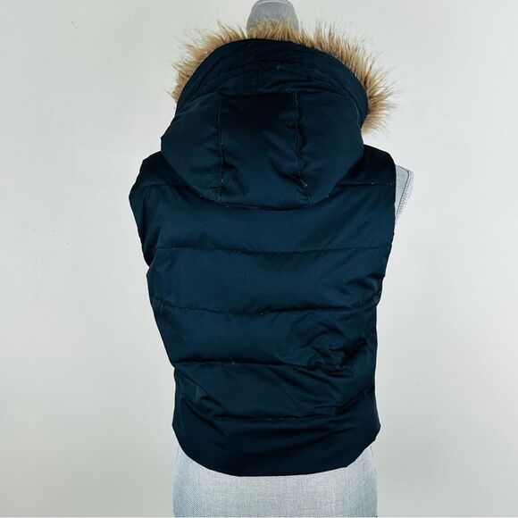 GAP Womens SZ S Cropped Puffer Down Vest Black Zip Detachable Hood Faux Fur - Picture 3 of 12